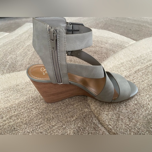 Crown Vintage sandals - Picture 2 of 4